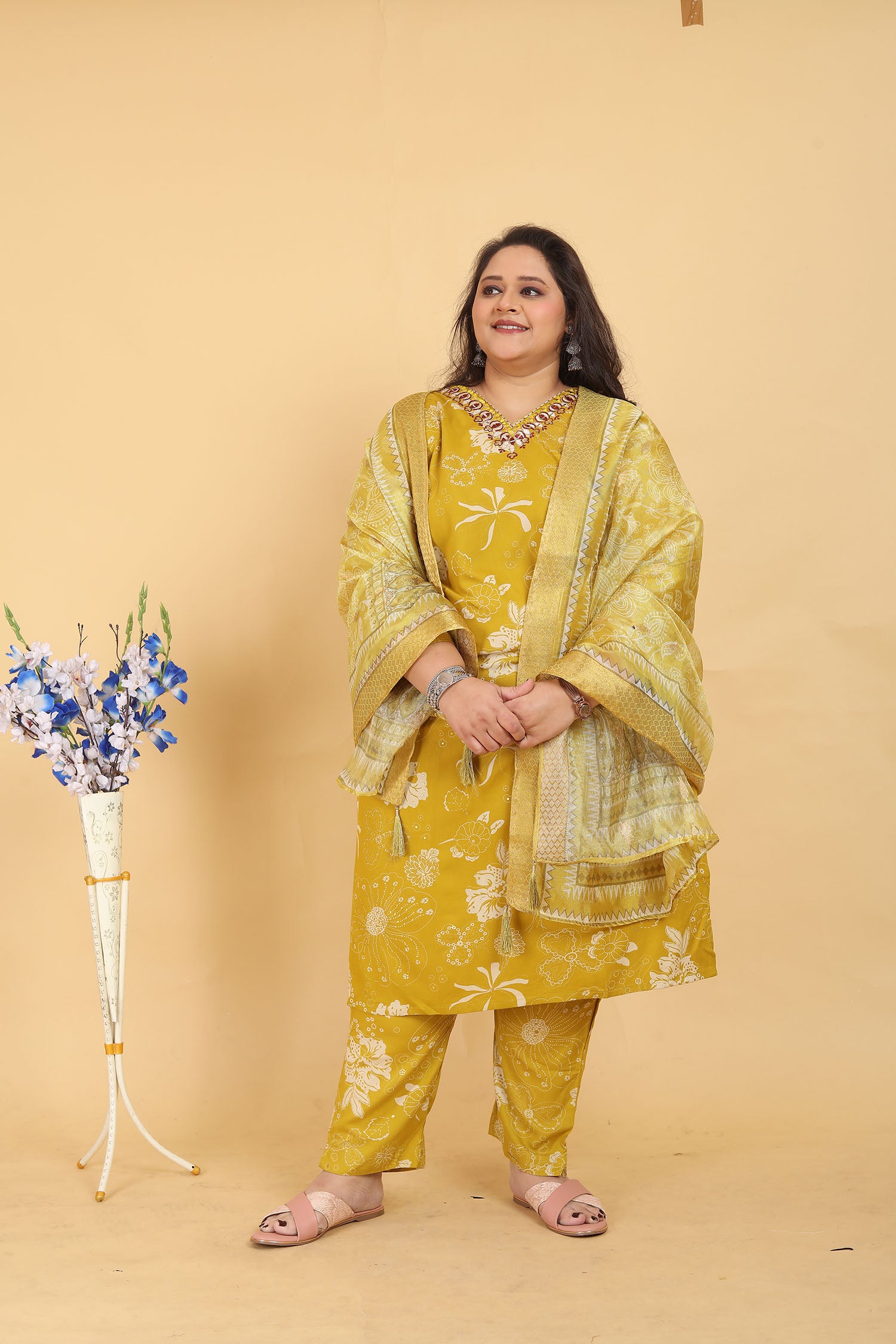 Clothiks Premium Riyon Export Quality With Handwork kurti