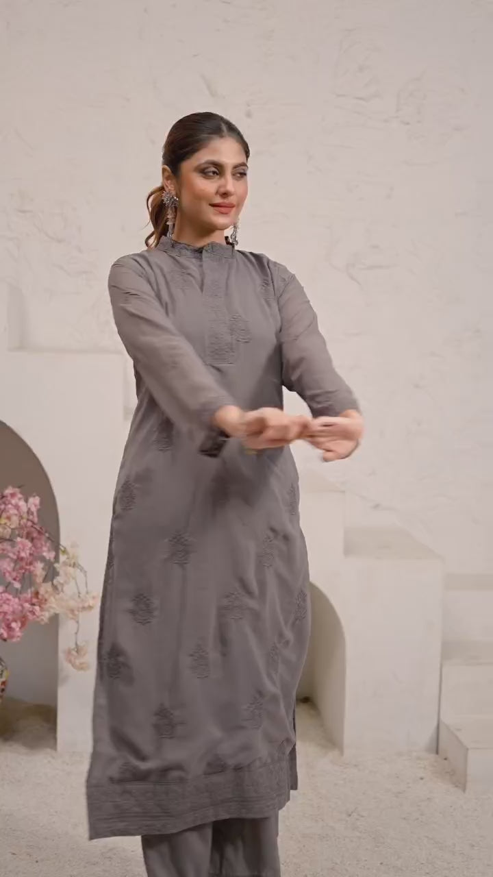 Clothiks Heavy Fox Gorgert with embroidery work Inner Stiched kurti